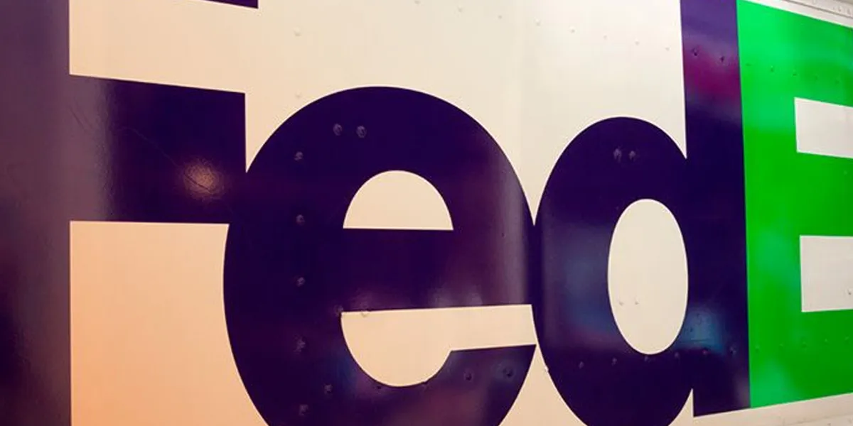 Vehículo de FedEx relacionado con la campaña de Flubot