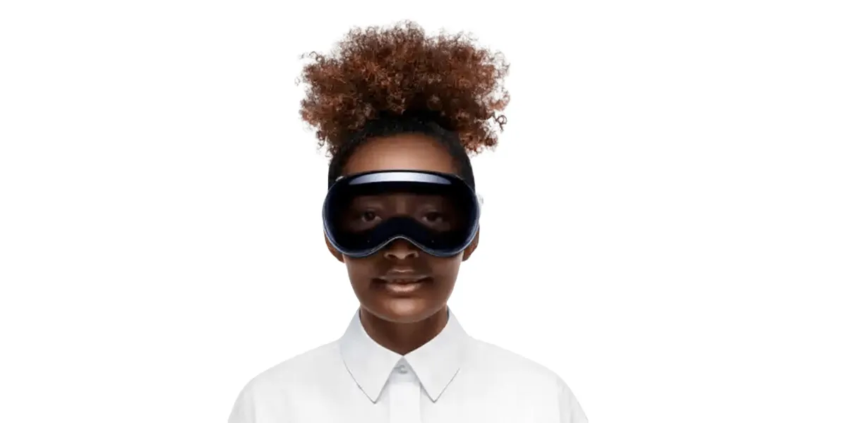 Persona utilizando Apple Vision Pro