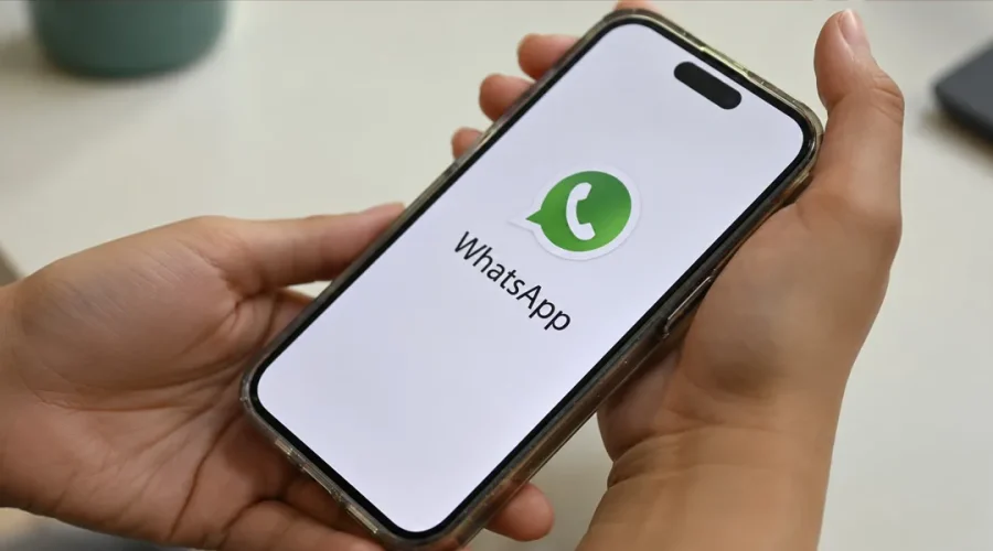WhatsApp abierto en un smartphone