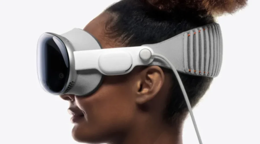 Persona utilizando Apple Vision Pro